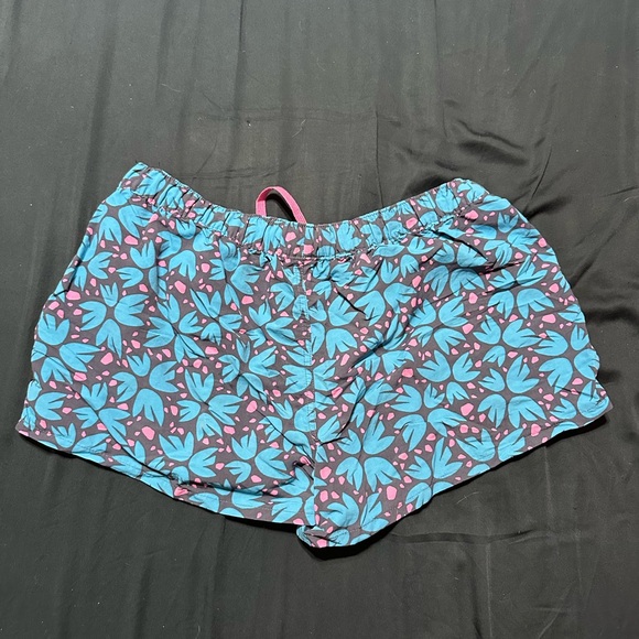 Patagonia shorts - Picture 3 of 3